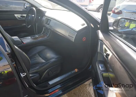 2014 Jaguar Xf I4 T z USA, uszkodzony, nr VIN SAJWA0ES6EPU21755